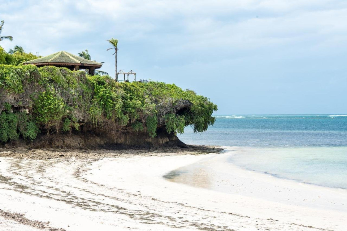 Prideinn Flamingo Beach Resort and Safari Tsavo Explorer RO