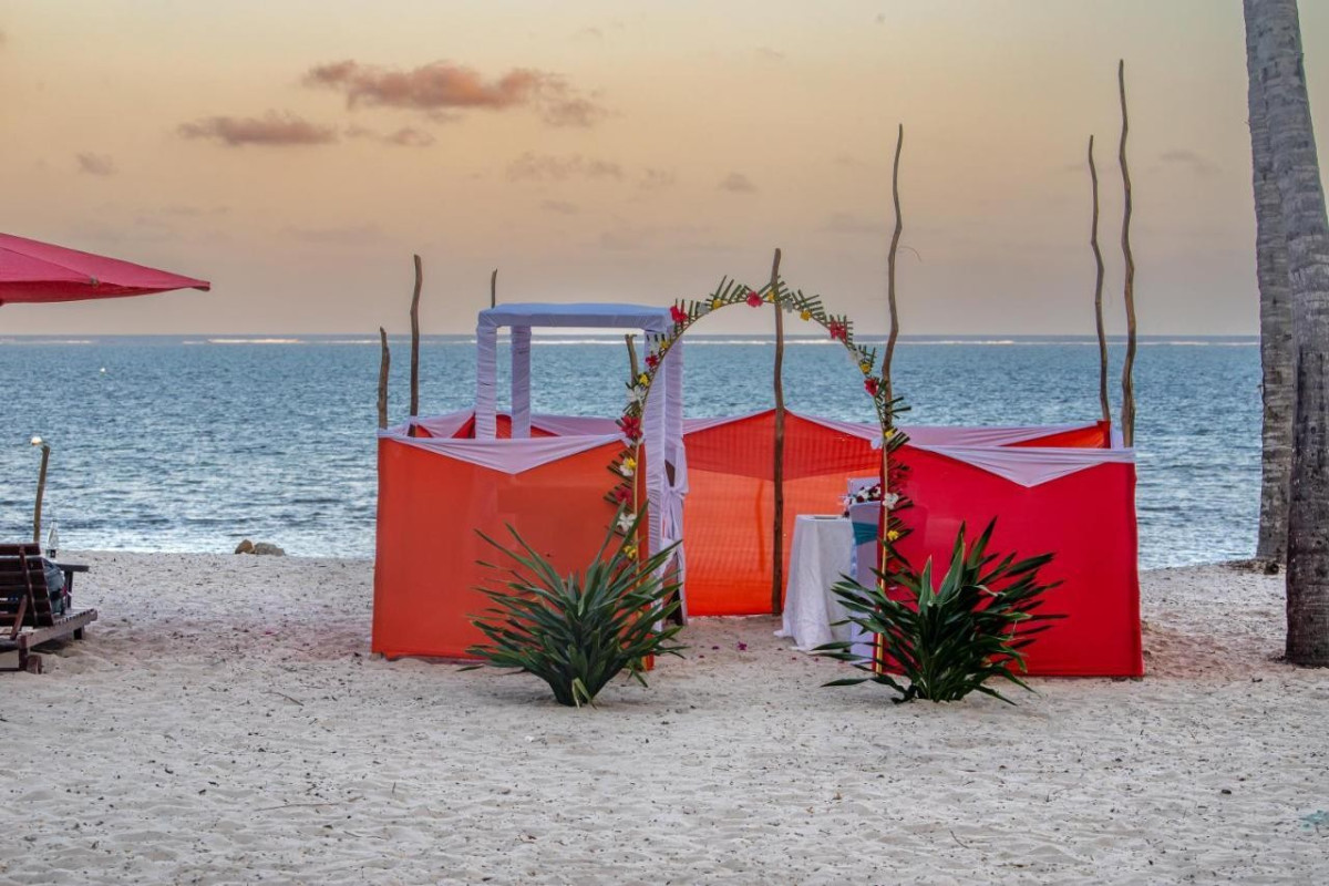 Prideinn Paradise Beach Resort