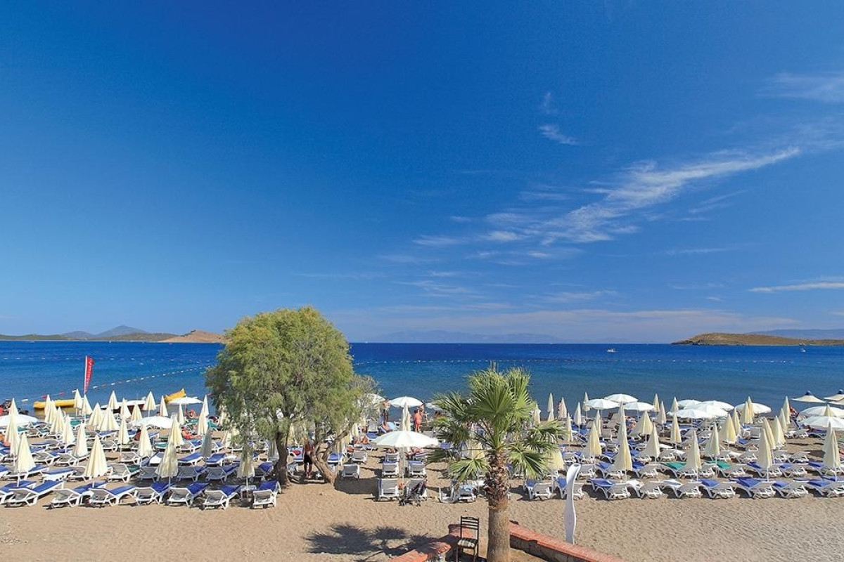 PETUNYA BEACH RESORT