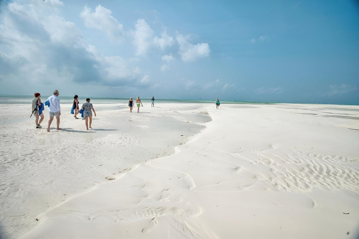 Jacaranda Beach Resort