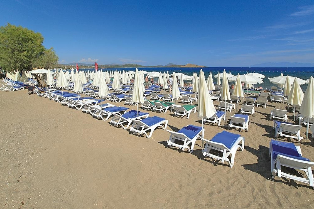 PETUNYA BEACH RESORT