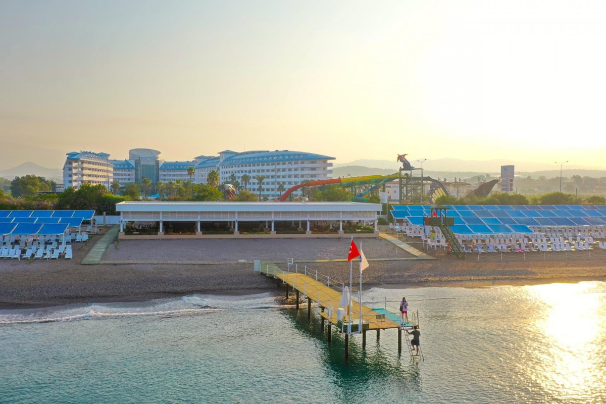 Crystal Admiral Resort Suits and Spa
