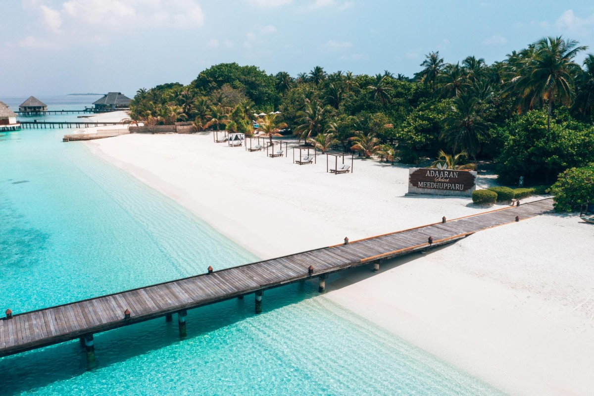Adaaran Select Meedhupparu & Prestige Water Villas