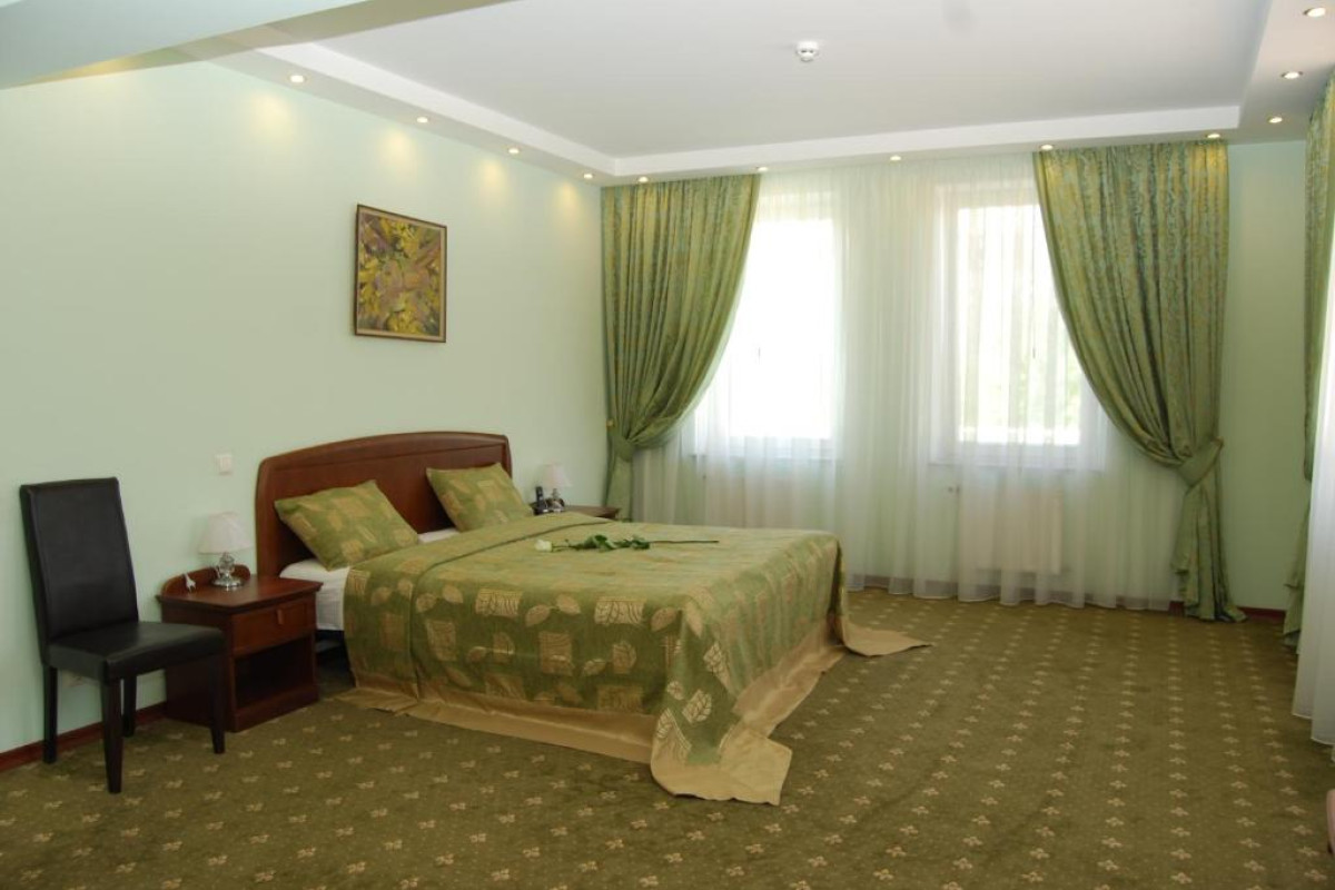 Platinum Hotel
