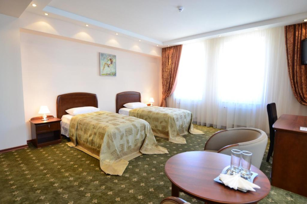 Platinum Hotel