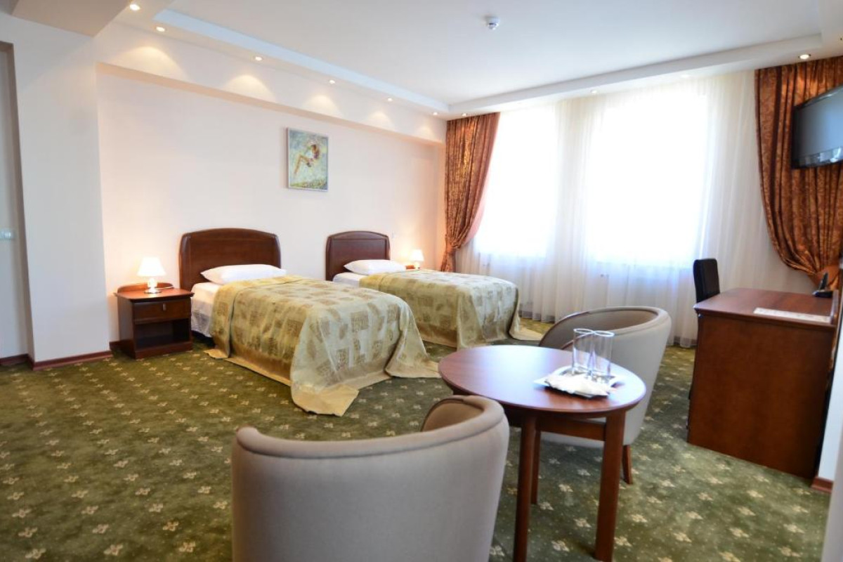 Platinum Hotel
