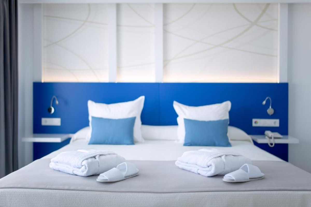 PLAYA OLID SUITES  APARTMENTS