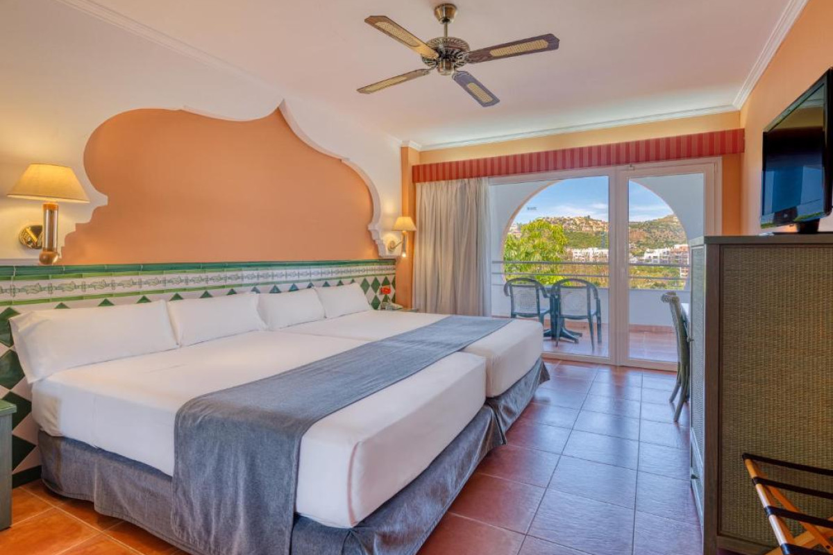 Hotel Playacalida Spa