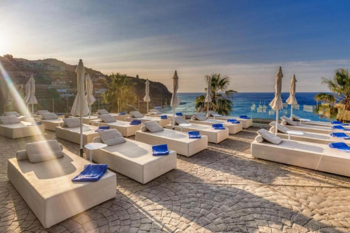 Hotel Playacalida Spa