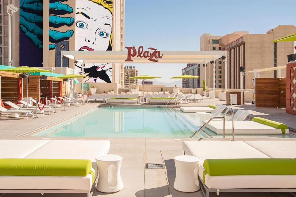 Plaza Hotel & Casino