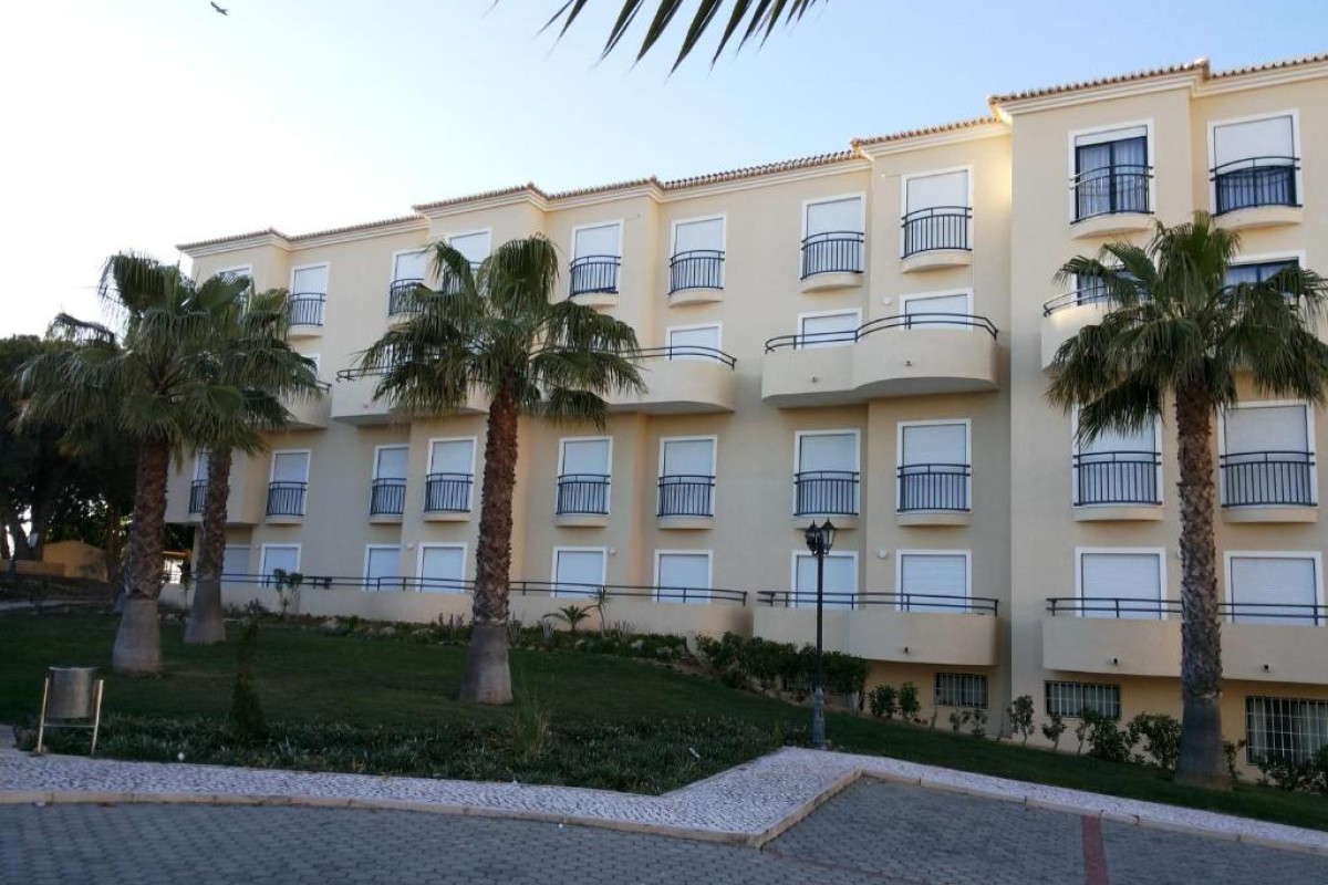 Plaza Real Aparthotel