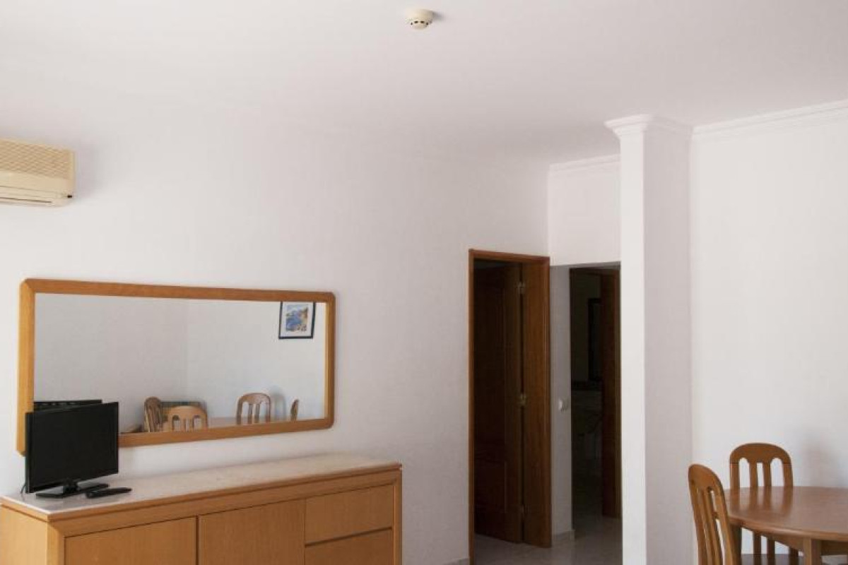 Plaza Real Aparthotel
