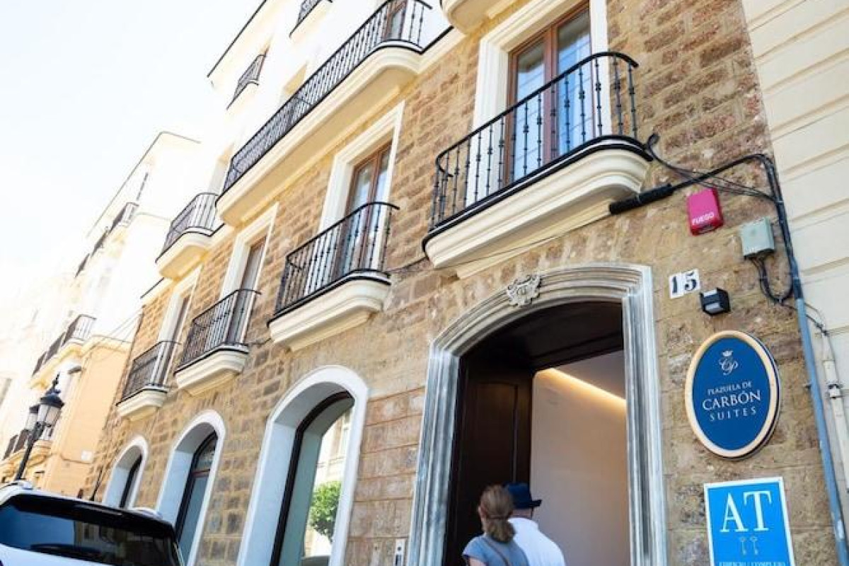 PLAZUELA DEL CARBON SUITES