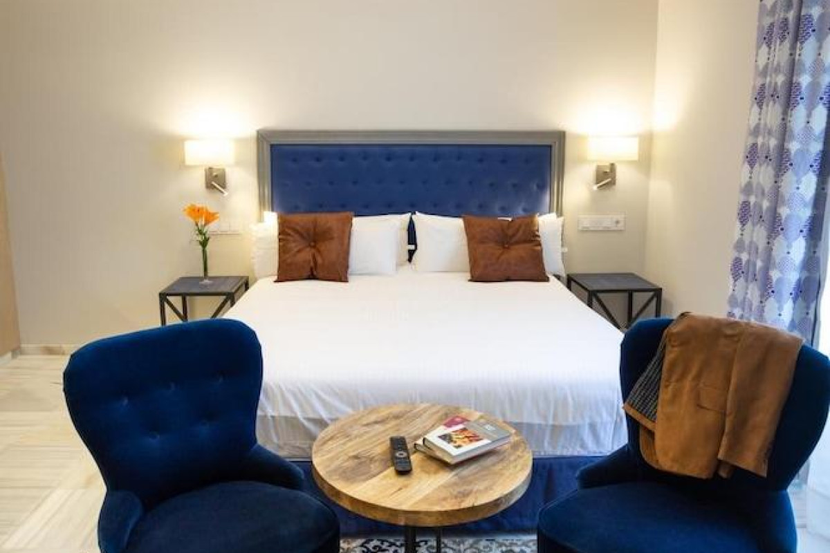 PLAZUELA DEL CARBON SUITES