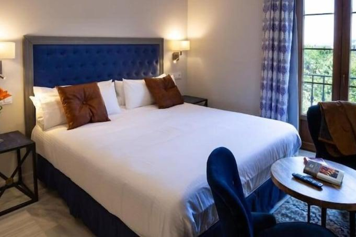 PLAZUELA DEL CARBON SUITES