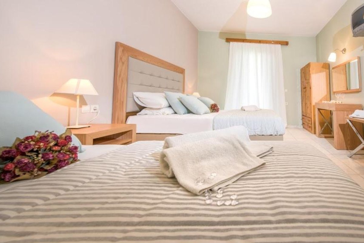 PLESSAS PALACE HOTEL