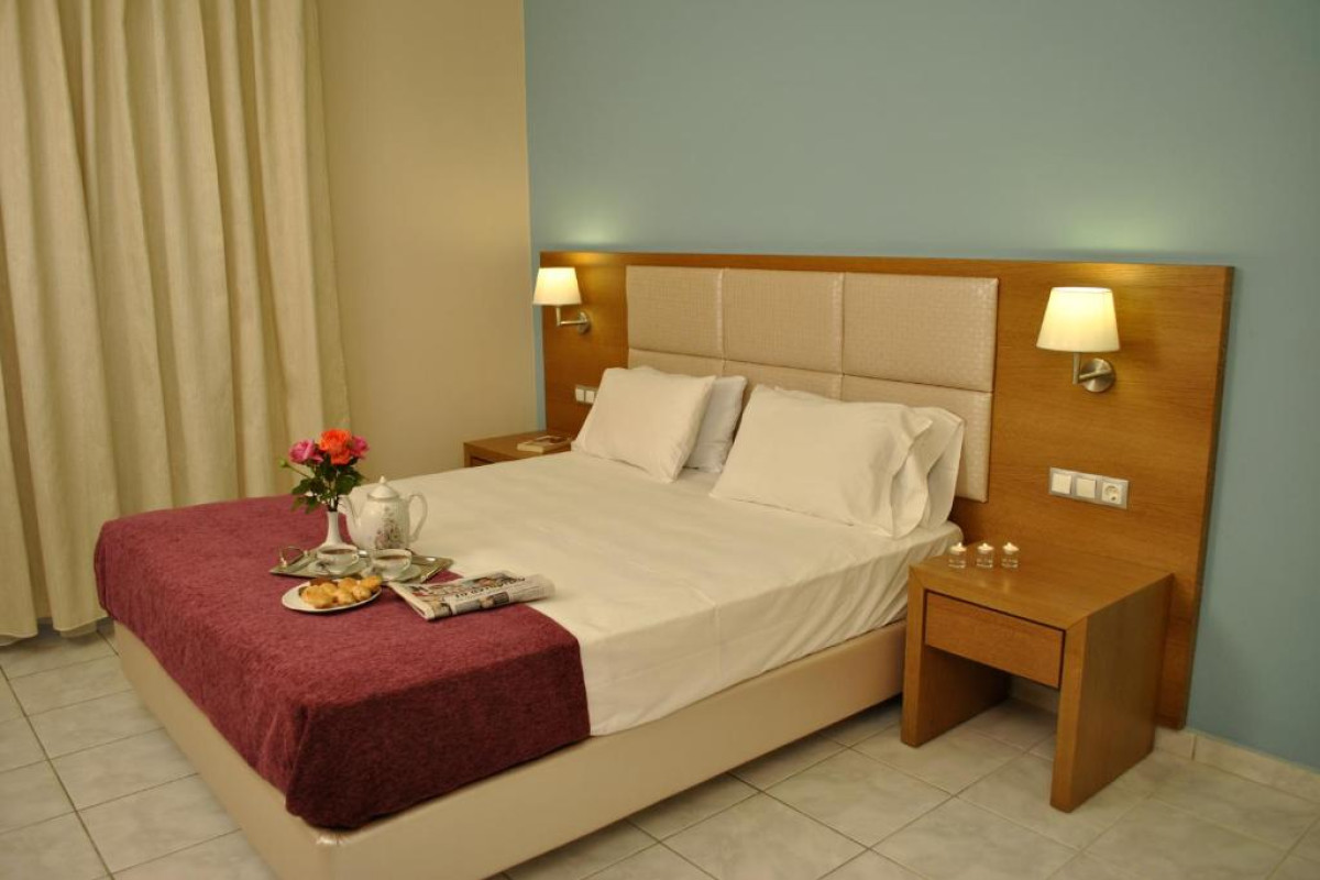 PLESSAS PALACE HOTEL