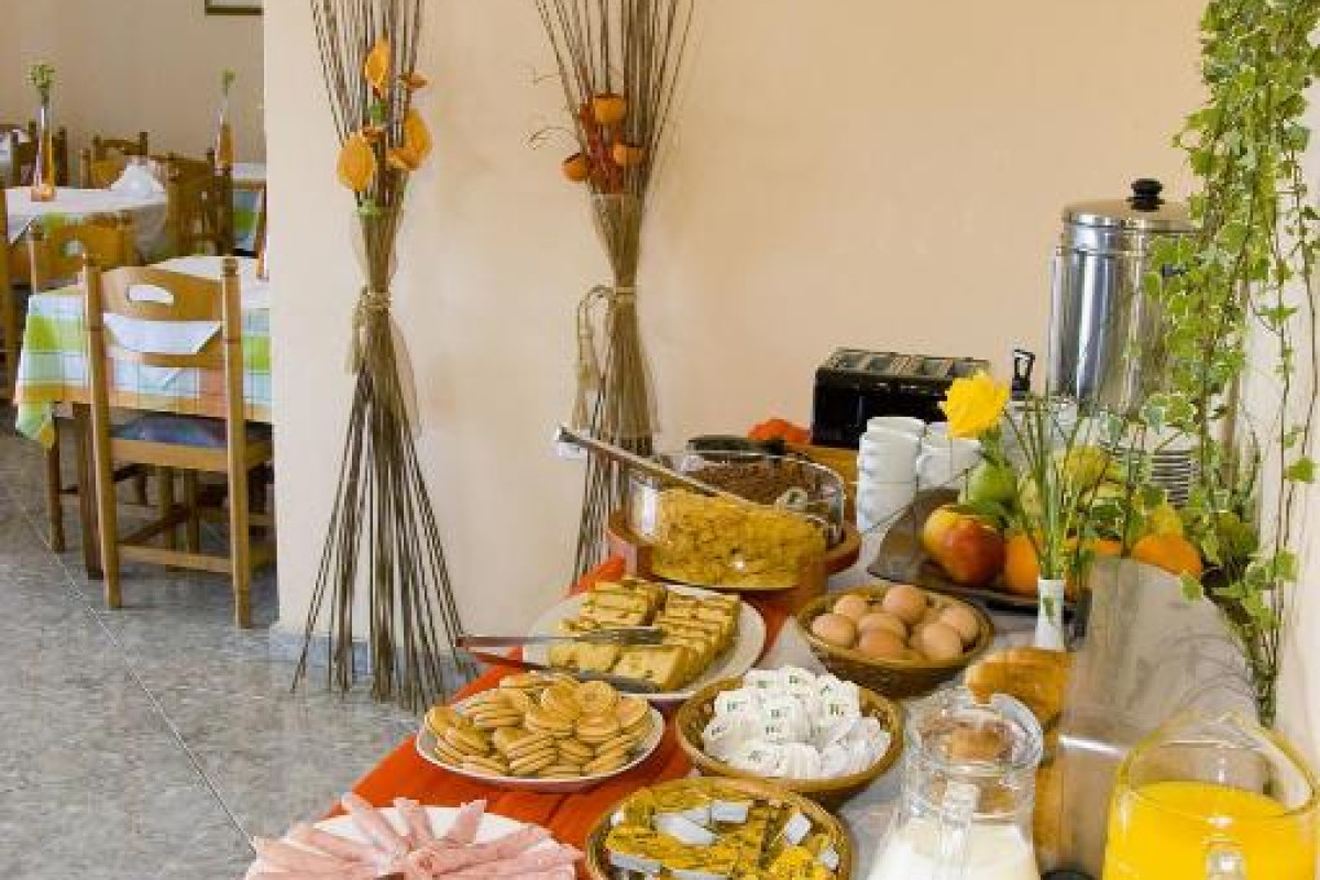 PLESSAS PALACE HOTEL