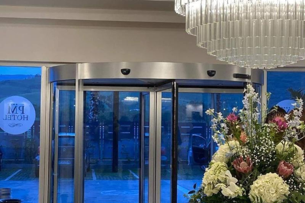 Pm Hotel