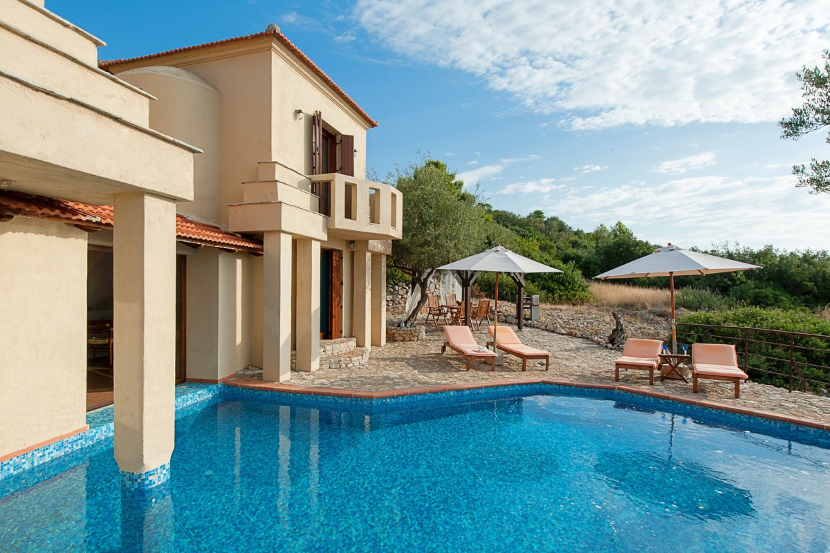 Poikilma Alonissos Villas