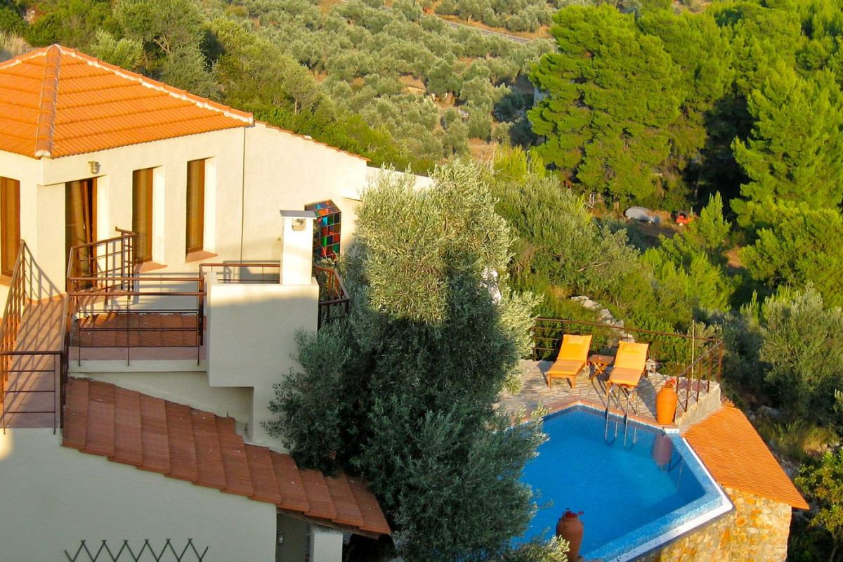 Poikilma Alonissos Villas