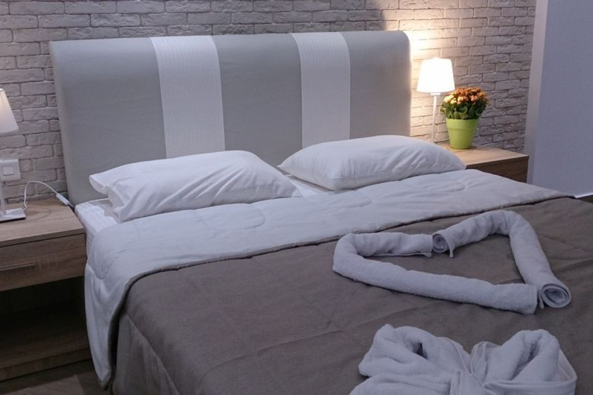 POLIS OF NAXOS BOUTIQUE