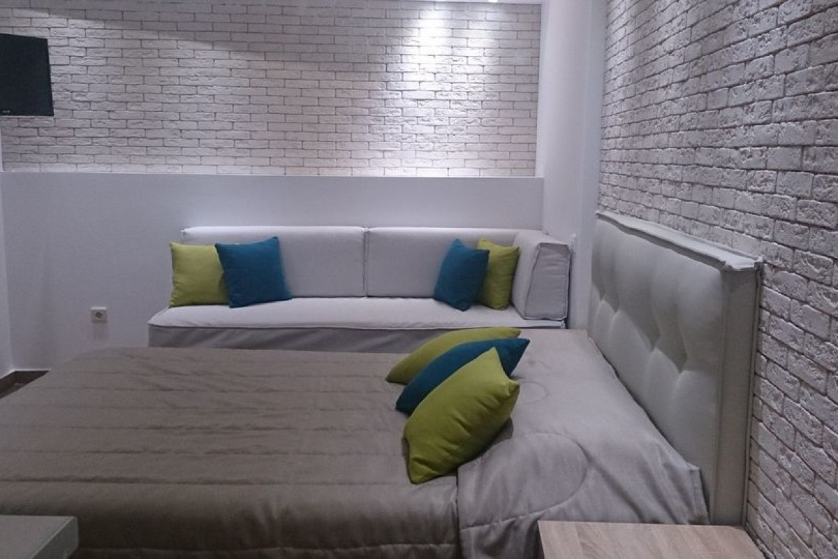POLIS OF NAXOS BOUTIQUE