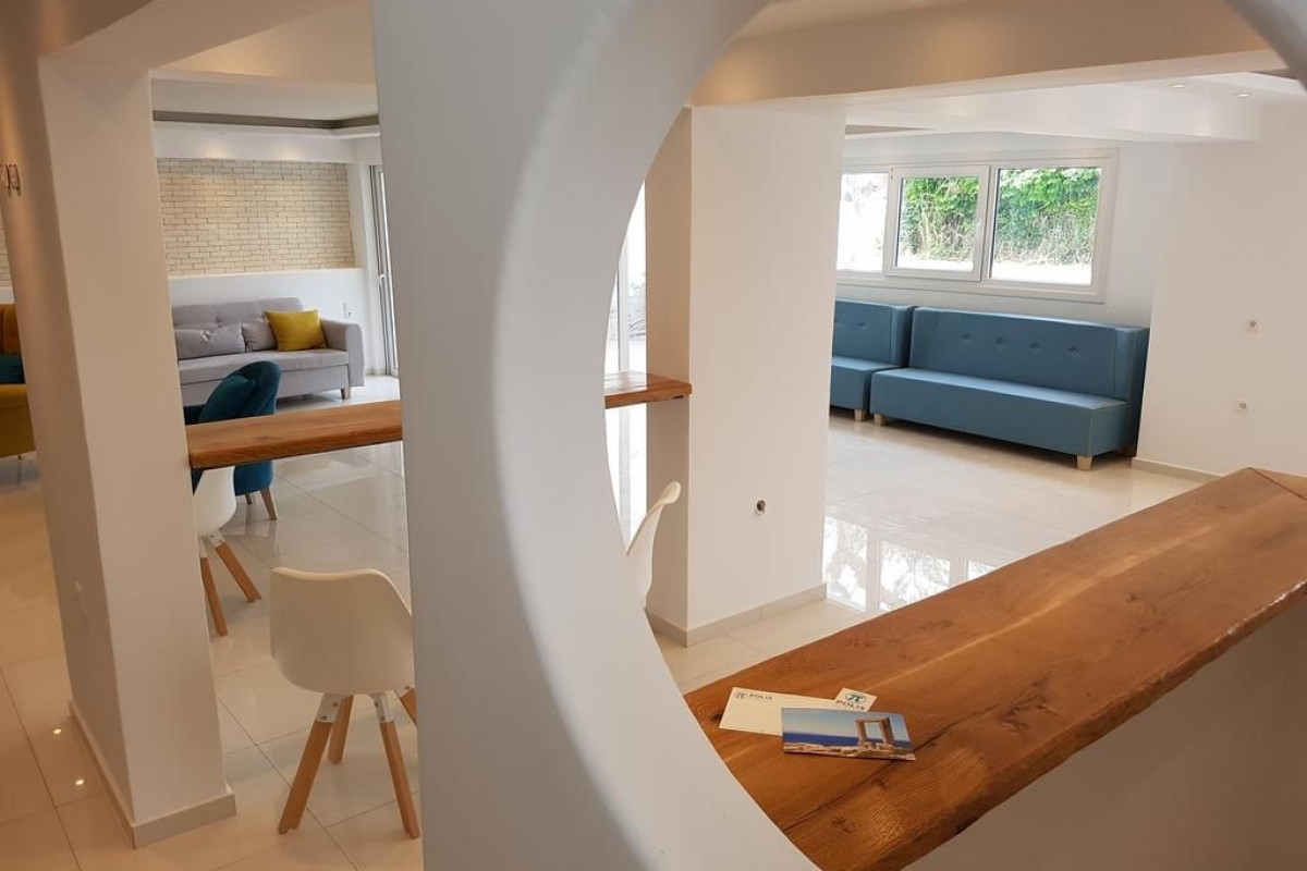POLIS OF NAXOS BOUTIQUE