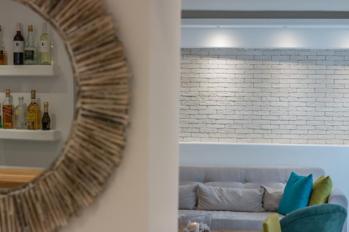 POLIS OF NAXOS BOUTIQUE