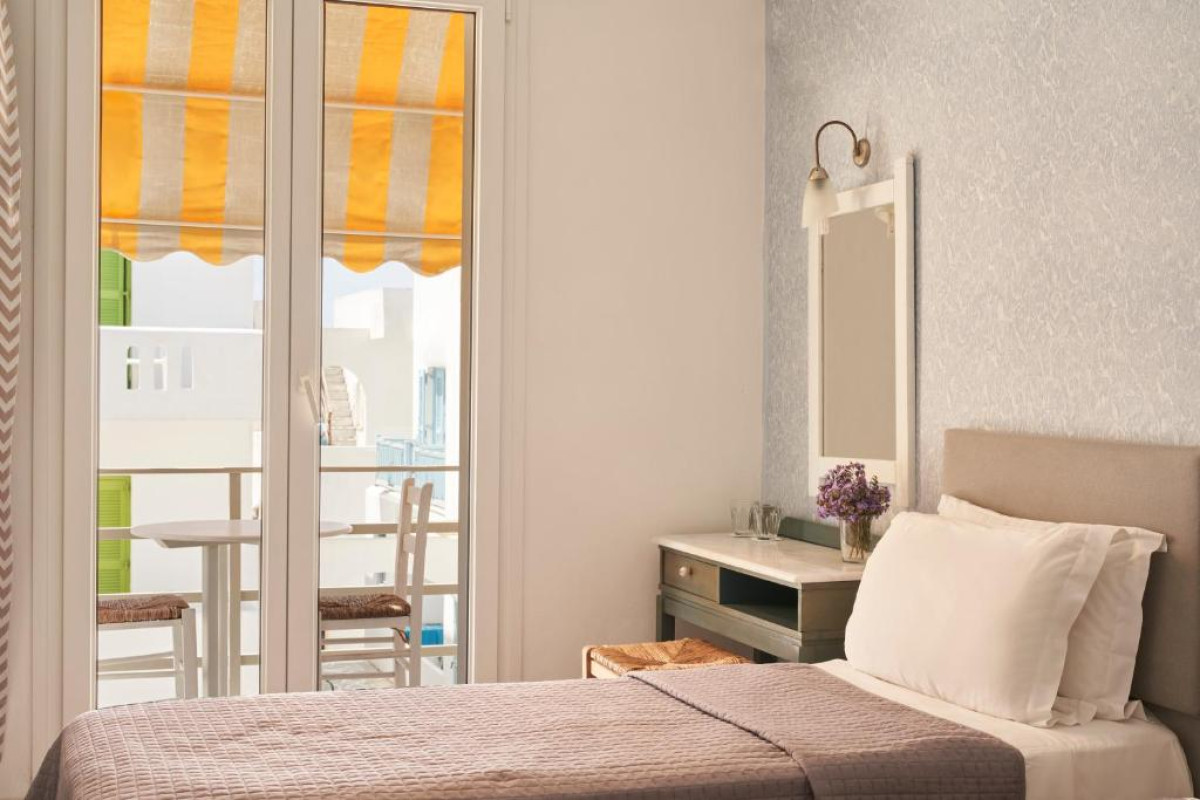 Polos Hotel Paros