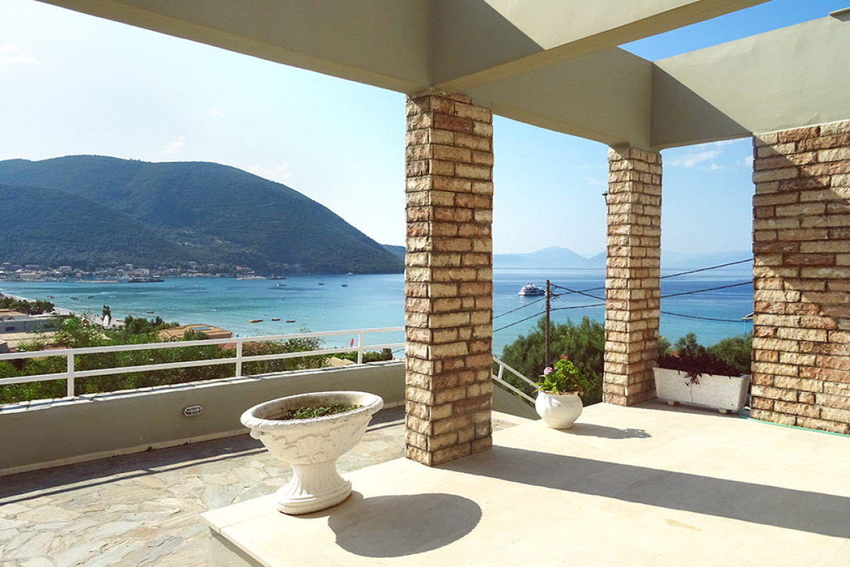 Ponti Beach Hotel