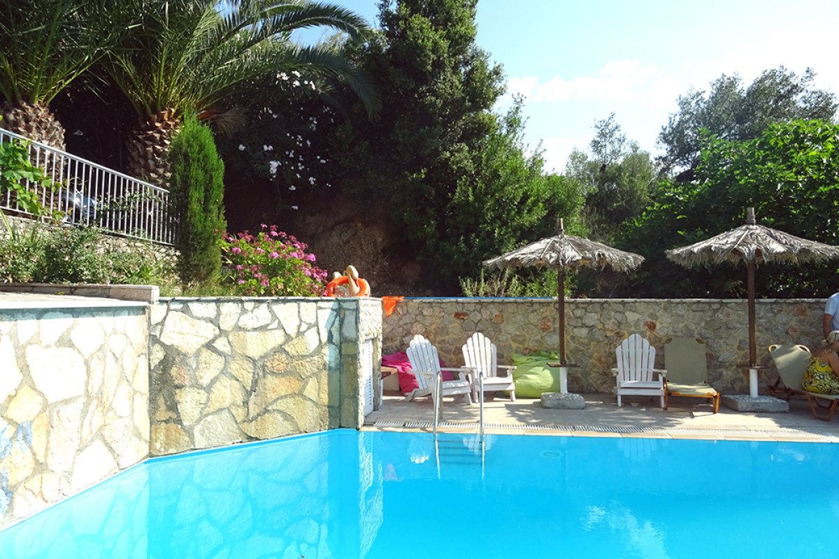 Ponti Beach Hotel