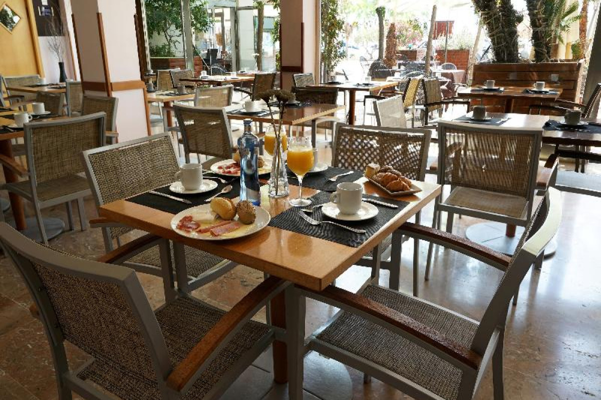 PORT SITGES RESORT