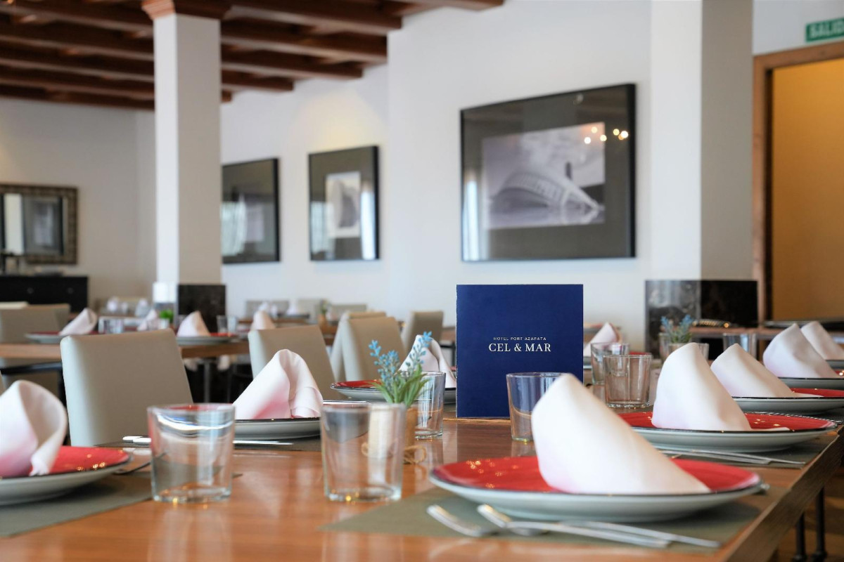 Port Valencia Azafata Hotel