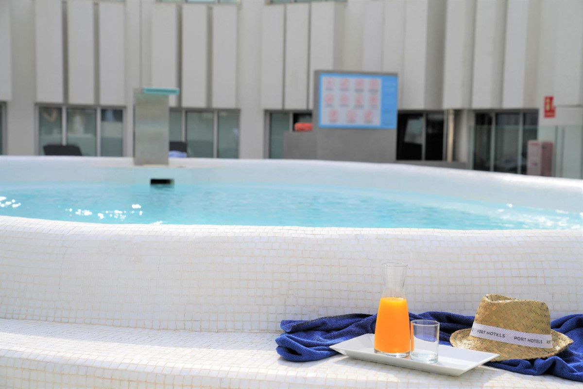 Port Valencia Azafata Hotel