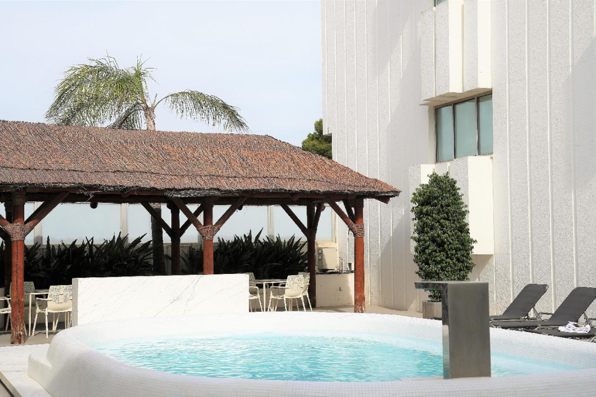 Port Valencia Azafata Hotel