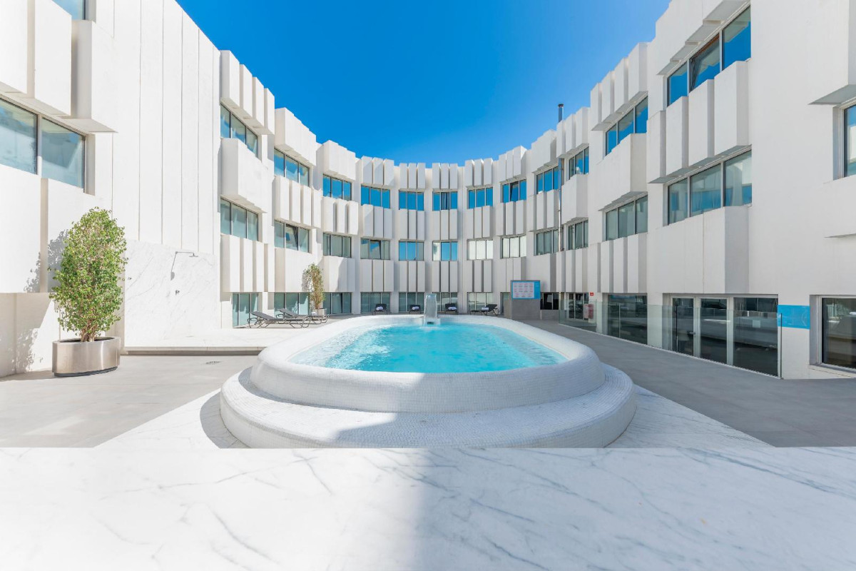 Port Valencia Azafata Hotel