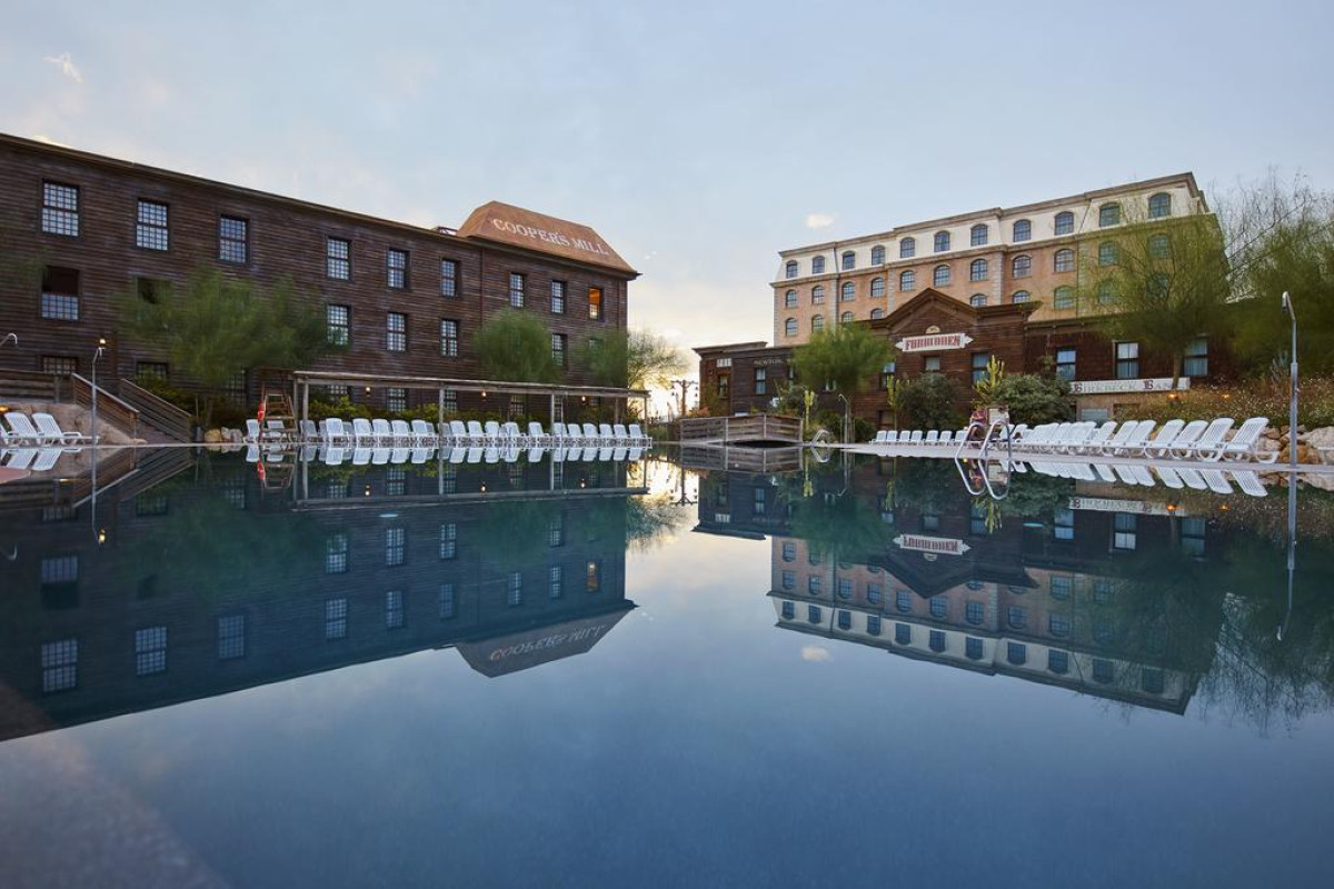 PORTAVENTURA HOTEL GOLD RIVER