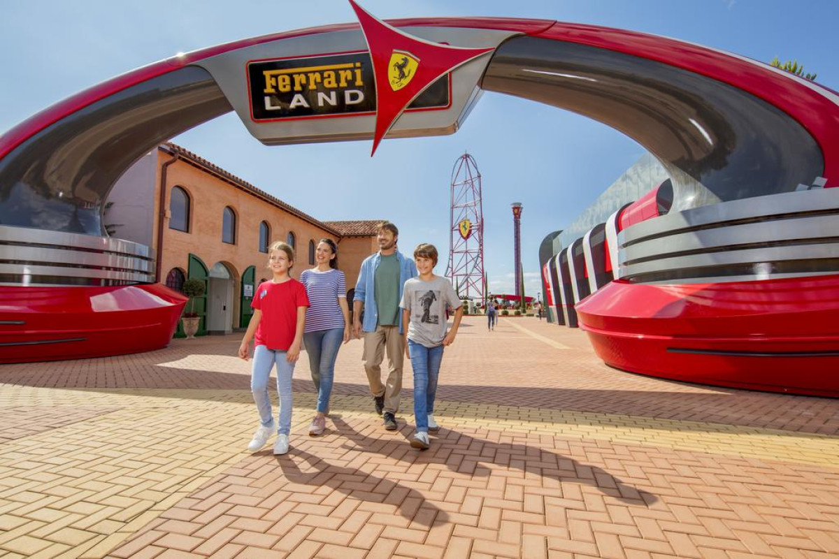 PortAventura Lucy's Mansion