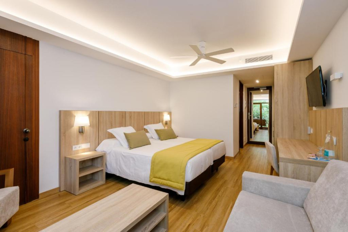 PortBlue Club Pollentia Resort  SPA