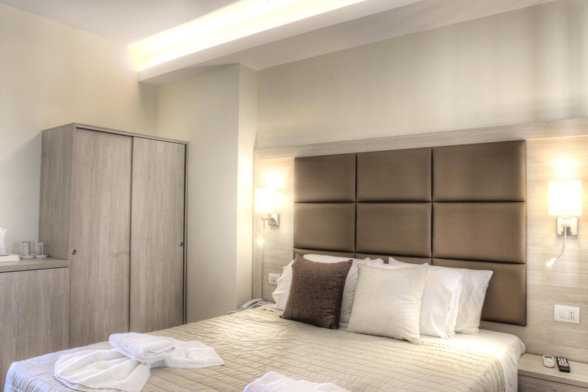 PORTO DEMO BOUTIQUE (ADULTS ONLY)