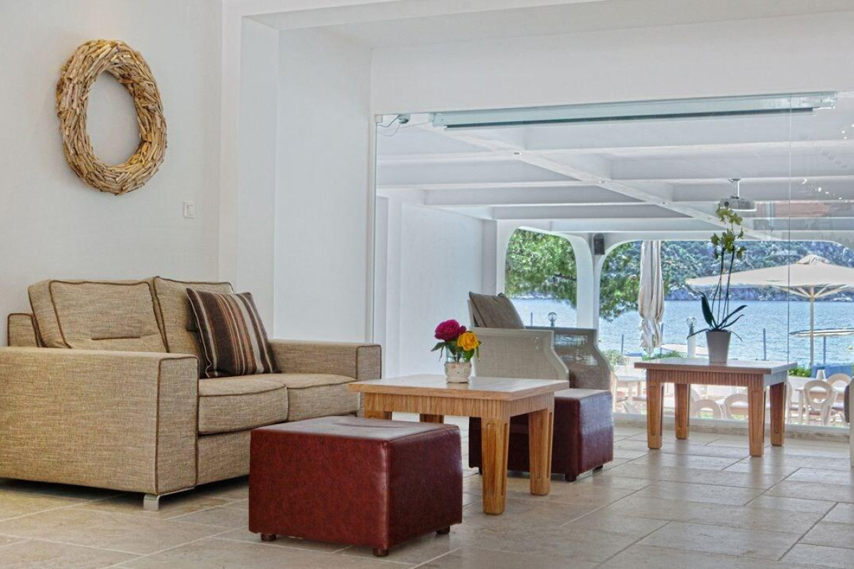 Porto Koufo Hotel