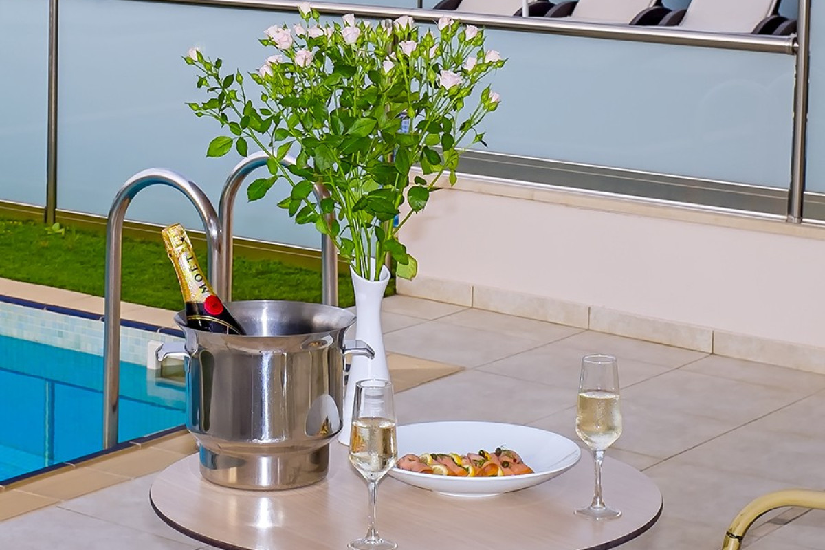 PORTO PLATANIAS BEACH LUXURY SELECTION (ADULTS ONLY 18+)