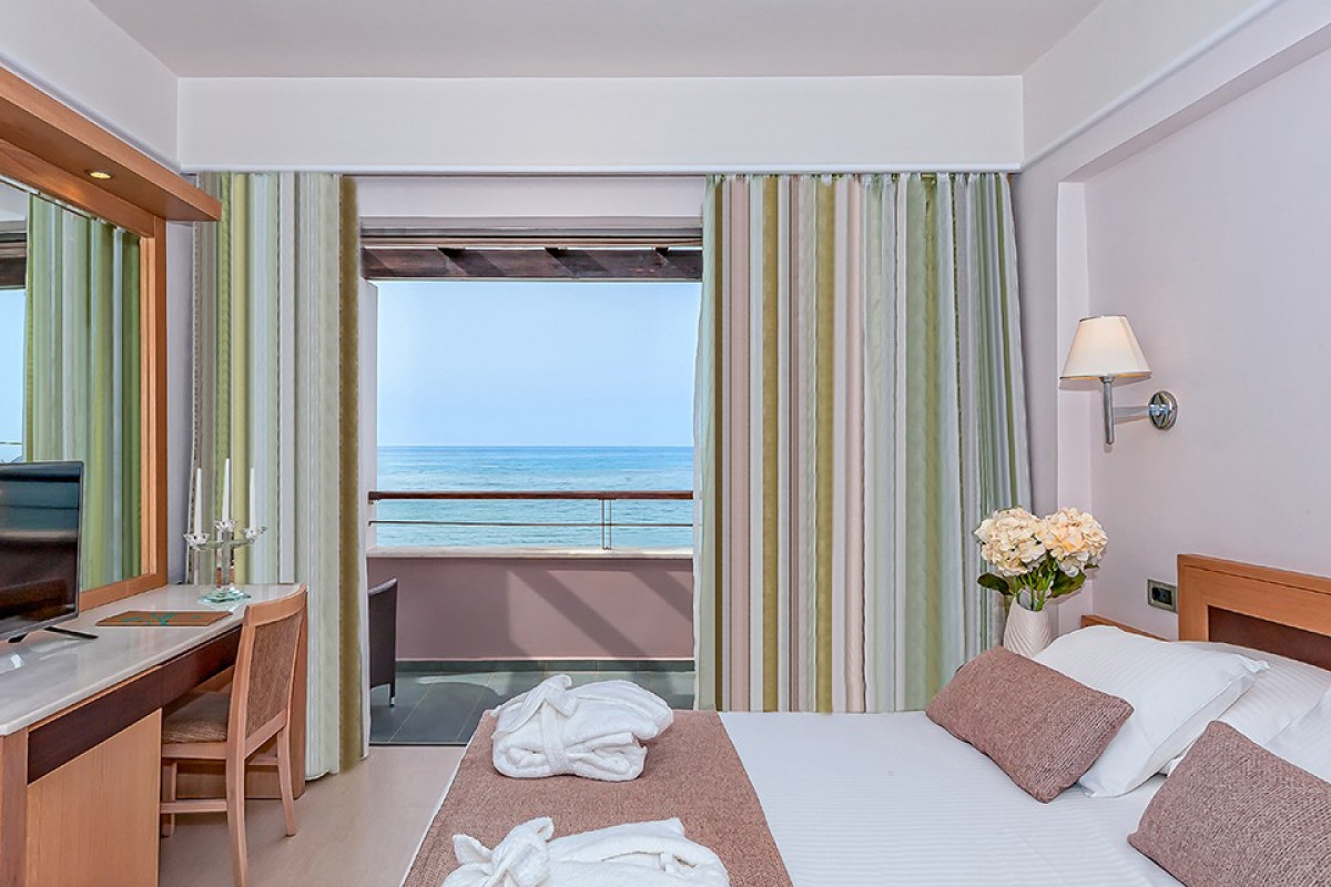PORTO PLATANIAS BEACH LUXURY SELECTION (ADULTS ONLY 18+)