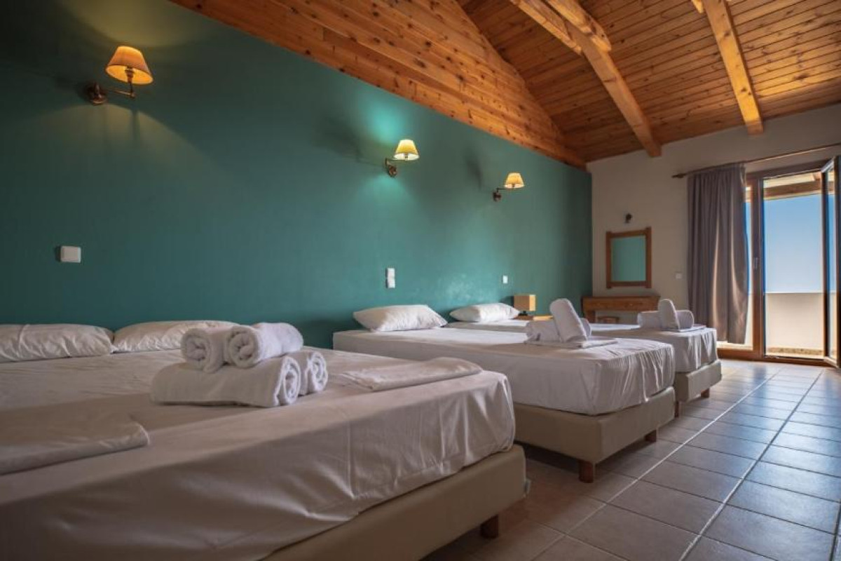 PORTO ZORRO BEACH HOTEL