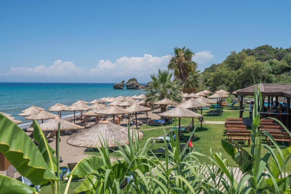 PORTO ZORRO BEACH HOTEL