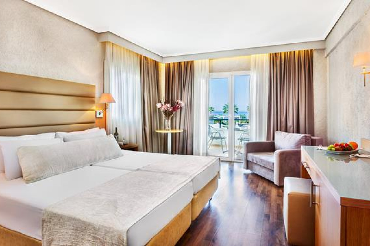 Poseidon Palace - Pieria