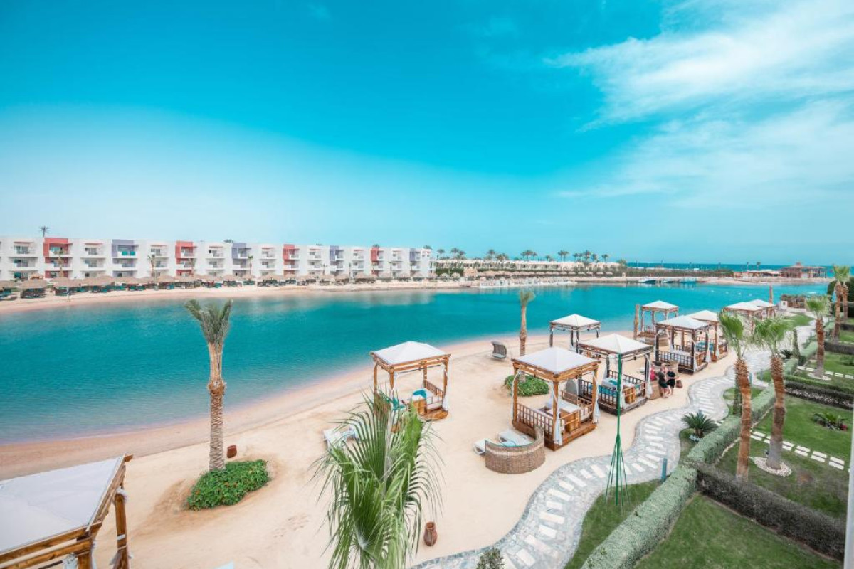 POSH CLUB SUNRISE CRYSTAL BAY RESORT