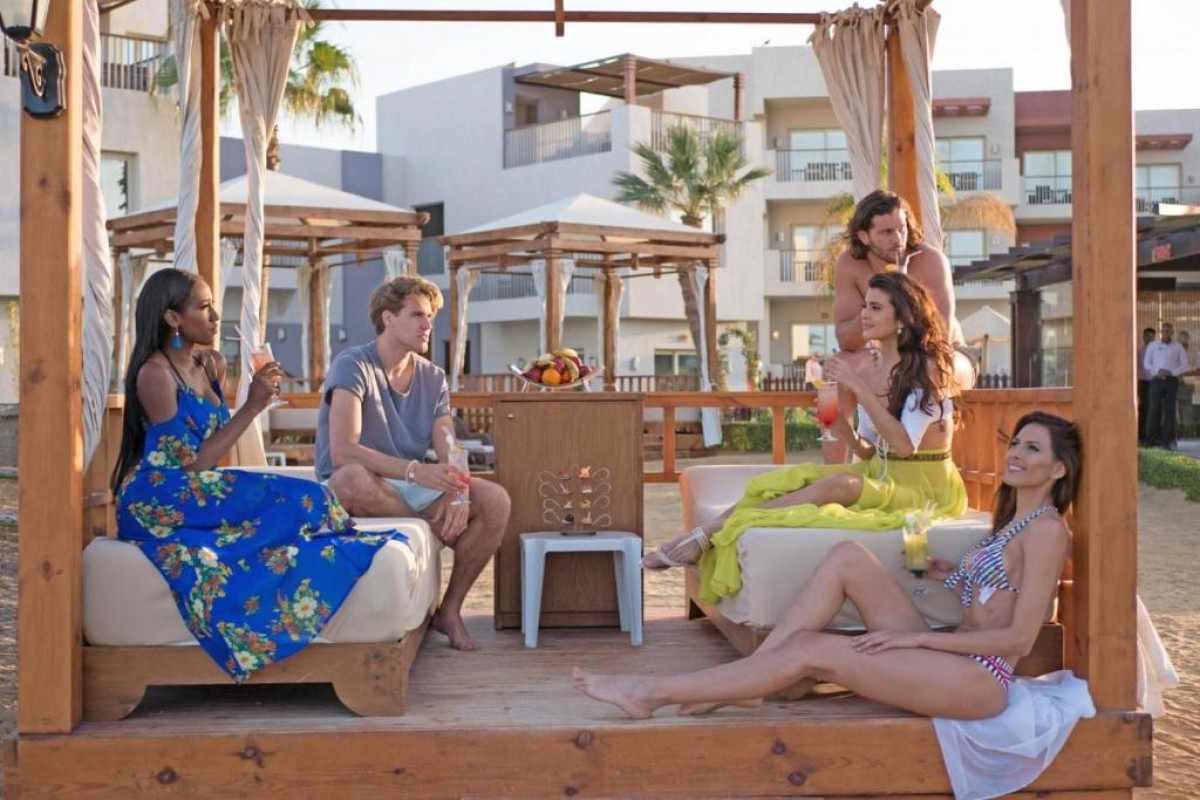 POSH CLUB SUNRISE CRYSTAL BAY RESORT