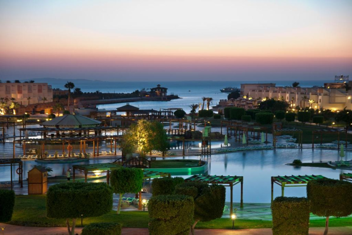 POSH CLUB SUNRISE CRYSTAL BAY RESORT